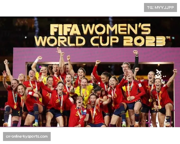 英格兰女足点球击败西班牙 成功卫冕女足欧洲杯冠军